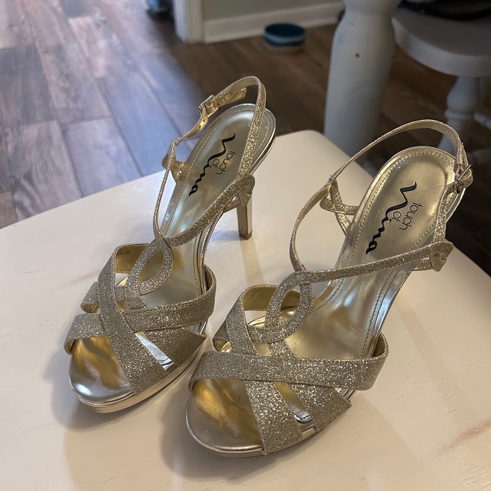 Touch of Nina Gold Evening Shoes 7.5